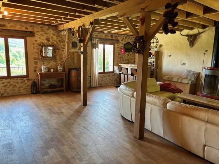 Image No.8-2 Bed Property for sale