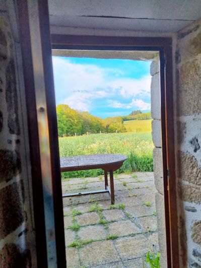 Image No.2-6 Bed Property for sale