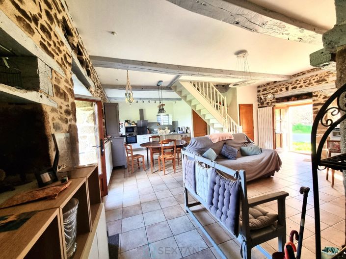 Image No.4-6 Bed Property for sale