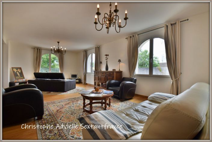 Image No.1-3 Bed Property for sale