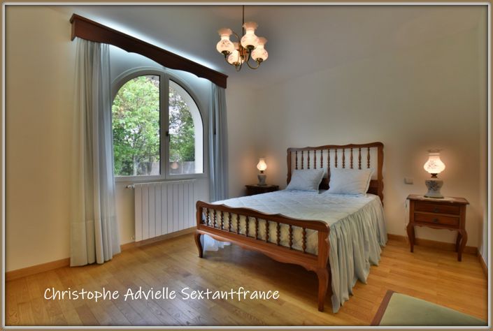 Image No.6-3 Bed Property for sale