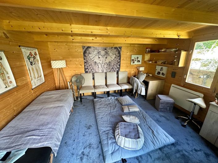 Image No.8-3 Bed Property for sale