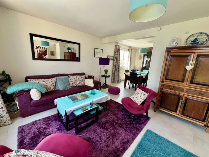 Image No.2-5 Bed House for sale