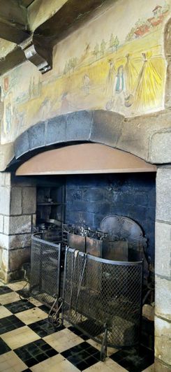 Image No.4-16 Bed Chateaux for sale