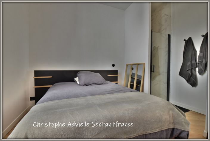 Image No.11-2 Bed Property for sale