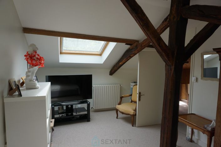 Image No.19-3 Bed Property for sale