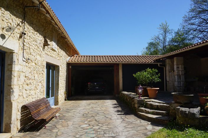 Image No.6-3 Bed Property for sale