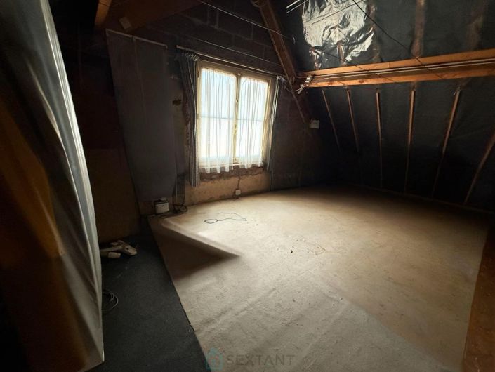 Image No.10-5 Bed House for sale