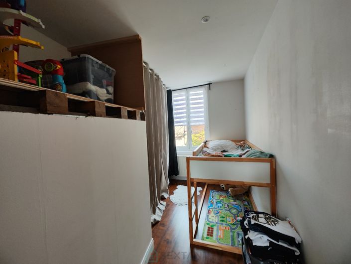 Image No.17-3 Bed House for sale