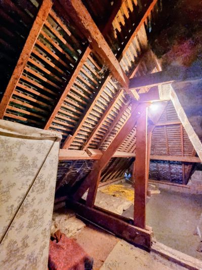 Image No.12-5 Bed Property for sale