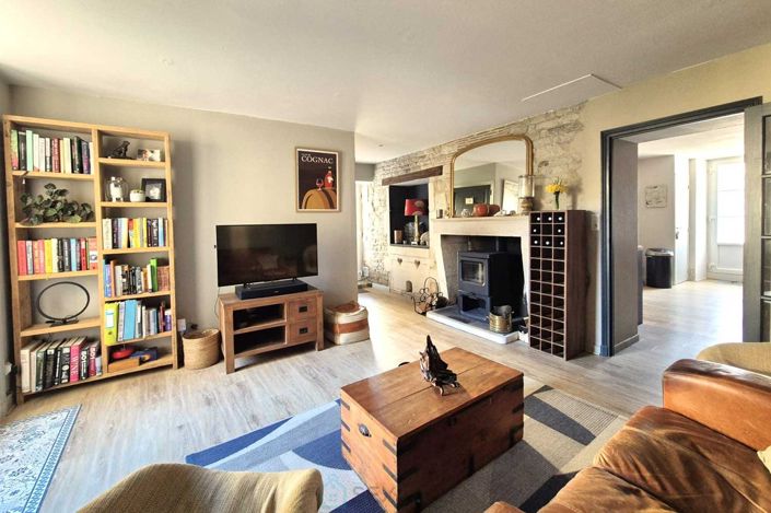 Image No.3-2 Bed House for sale