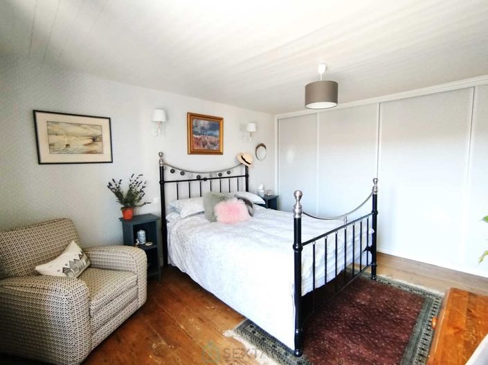 Image No.8-2 Bed House for sale