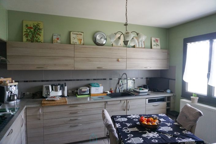 Image No.23-4 Bed Property for sale