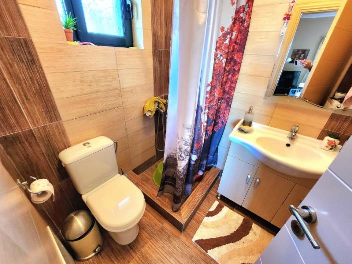 Image No.26-4 Bed House for sale