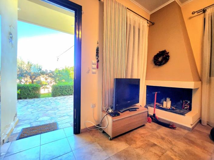 Image No.12-4 Bed House for sale