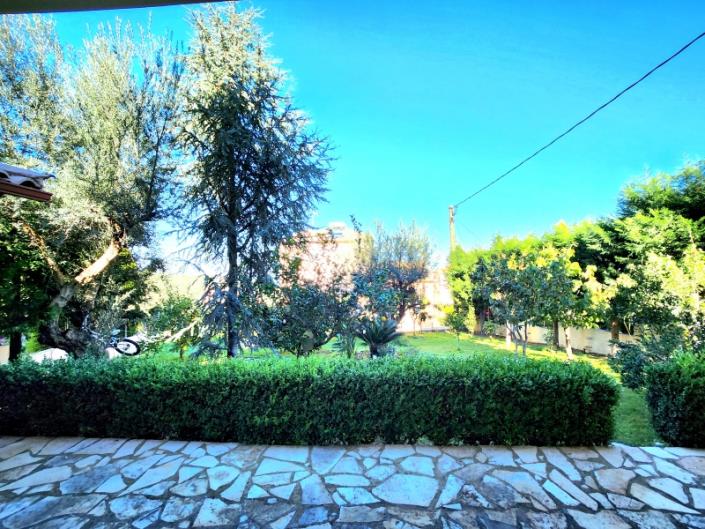 Image No.28-4 Bed House for sale