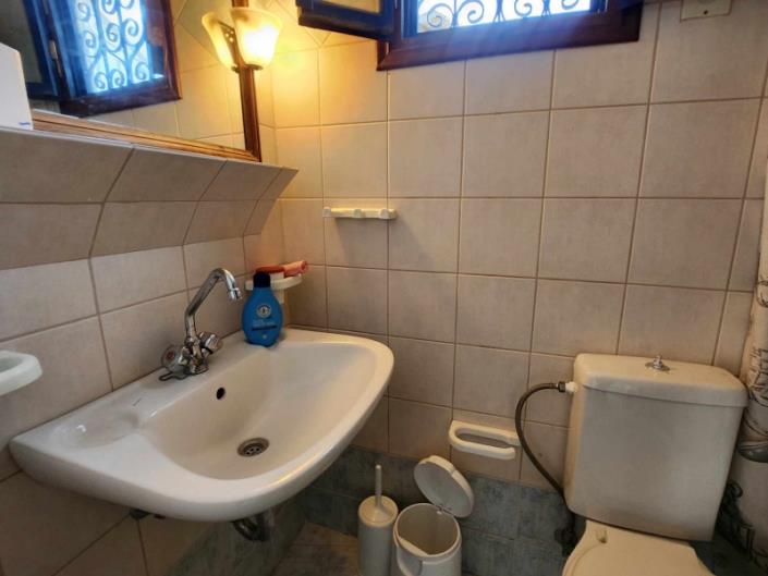 Image No.27-4 Bed House for sale