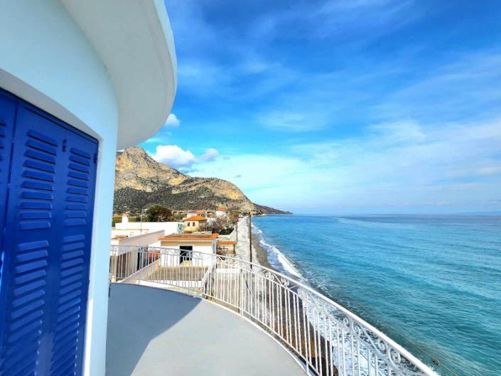 Image No.14-4 Bed House for sale