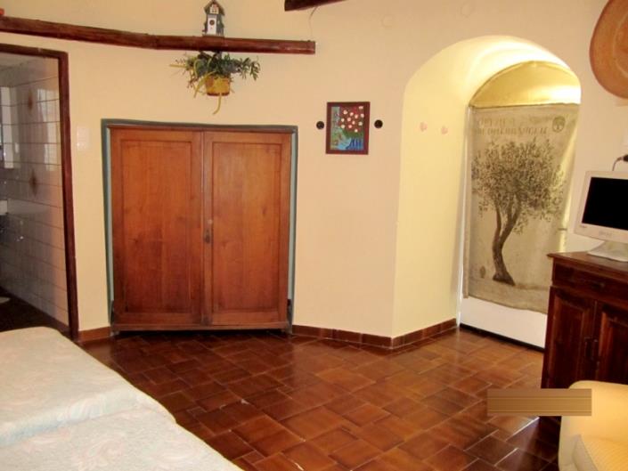 Image No.29-4 Bed House for sale