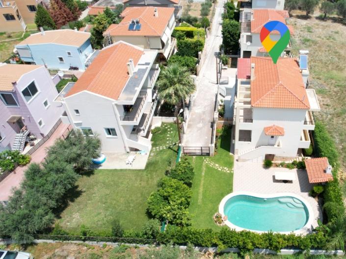 Image No.8-3 Bed House for sale