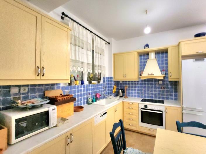 Image No.9-3 Bed House for sale