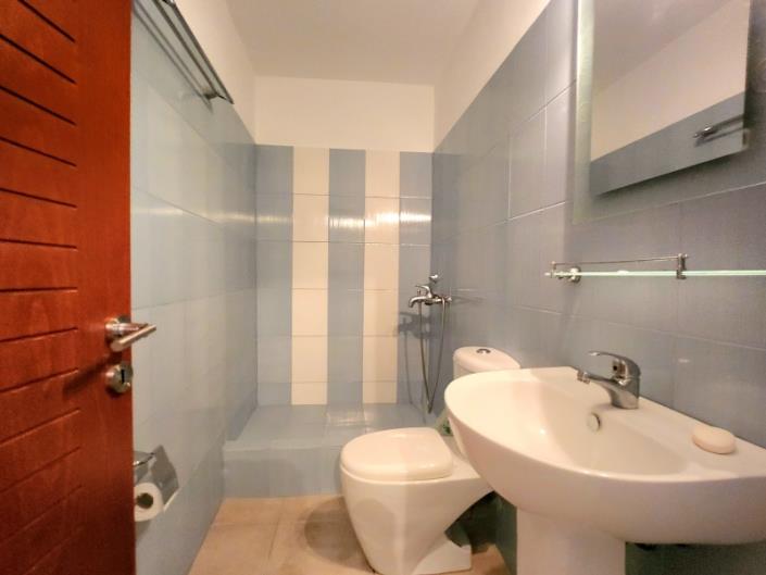 Image No.10-3 Bed House for sale