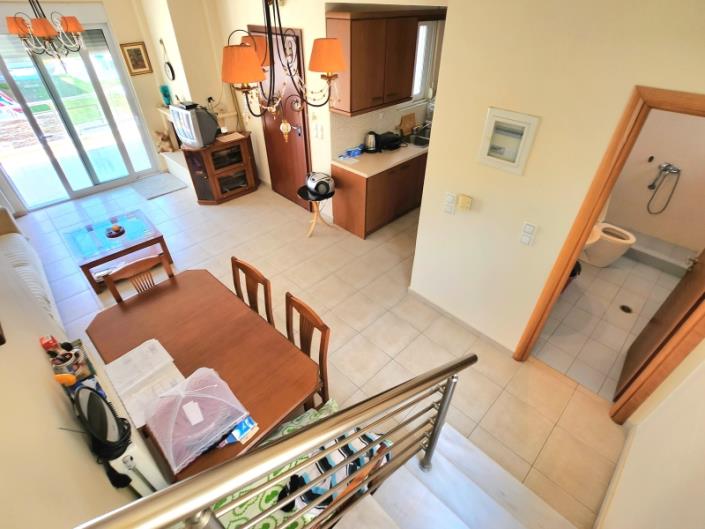 Image No.8-3 Bed House for sale