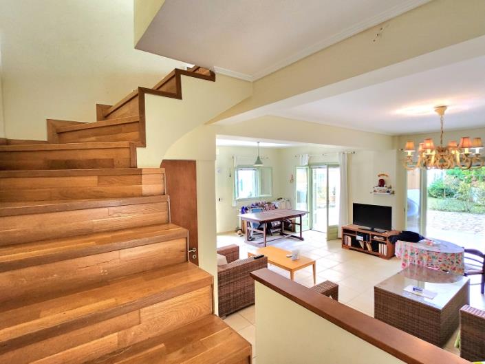 Image No.11-4 Bed House for sale