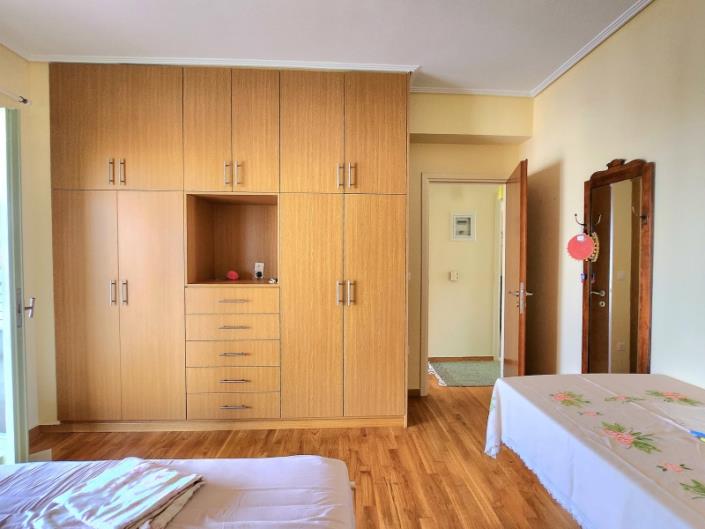 Image No.16-4 Bed House for sale