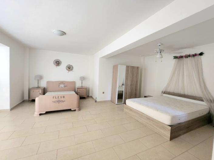 Image No.18-4 Bed Villa / Detached for sale