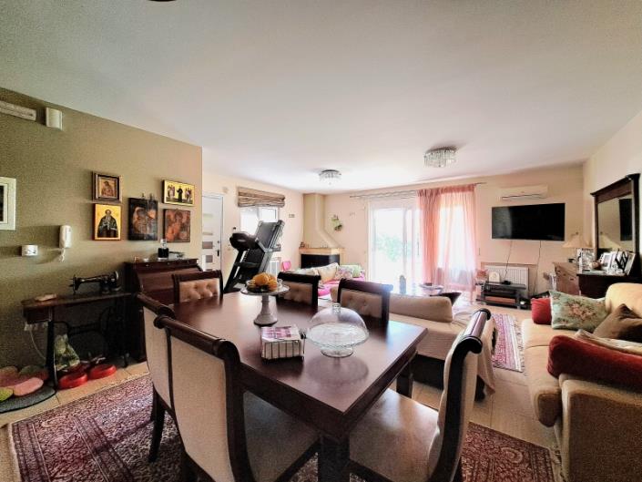 Image No.6-3 Bed House for sale