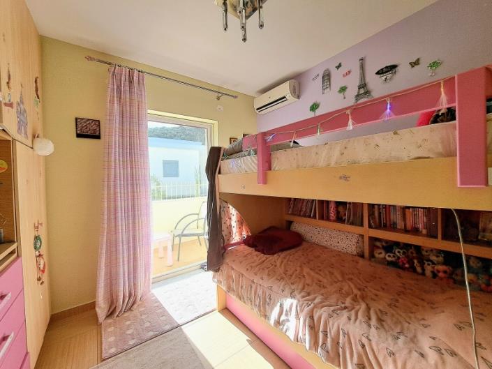 Image No.15-3 Bed House for sale