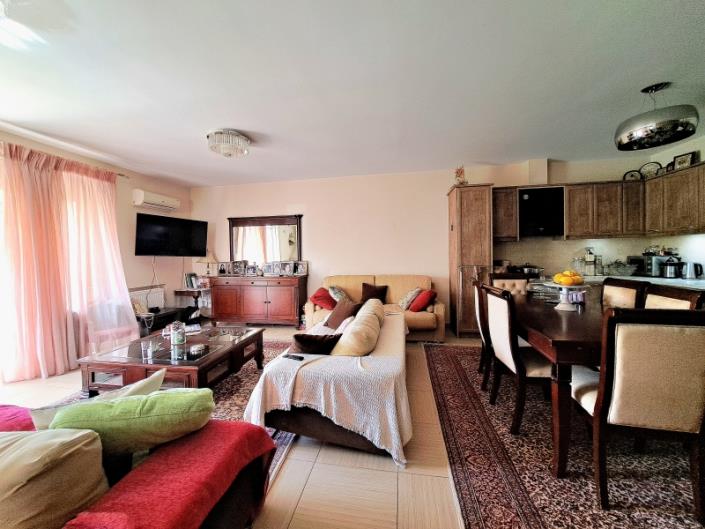 Image No.8-3 Bed House for sale