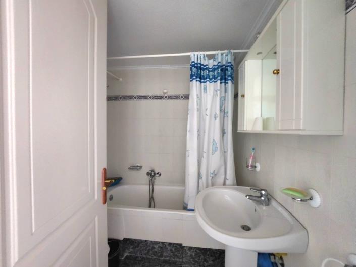 Image No.22-2 Bed Apartment for sale