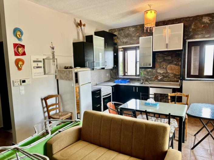 Image No.6-2 Bed House for sale