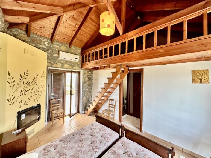 Image No.10-2 Bed House for sale