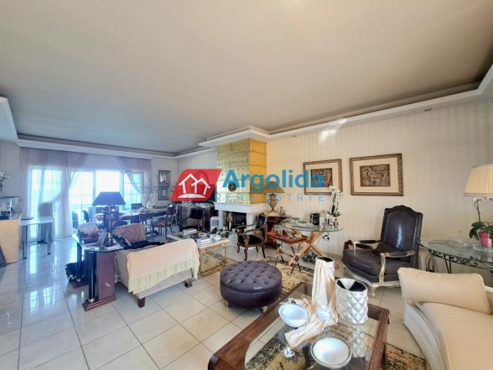 Image No.9-3 Bed House for sale