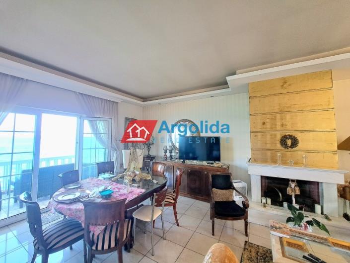 Image No.10-3 Bed House for sale