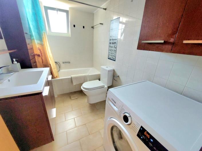 Image No.20-3 Bed Apartment for sale