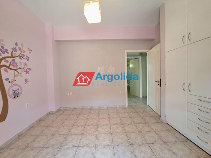 Image No.21-5 Bed House for sale