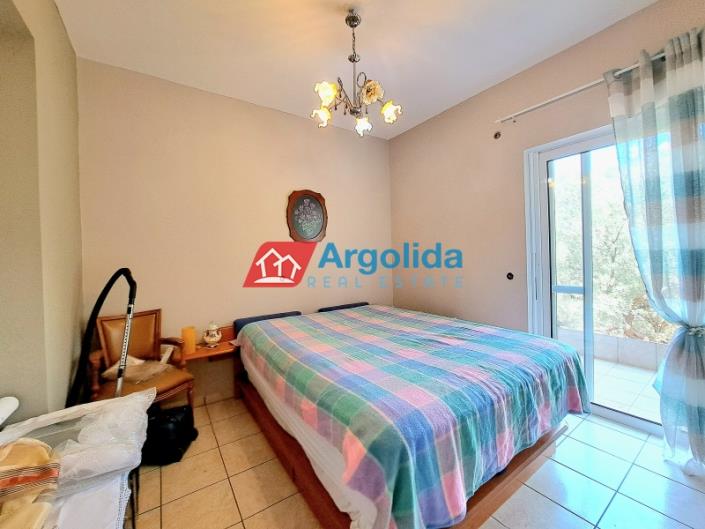 Image No.16-5 Bed House for sale