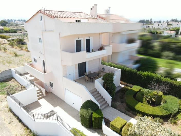 Image No.3-4 Bed House for sale