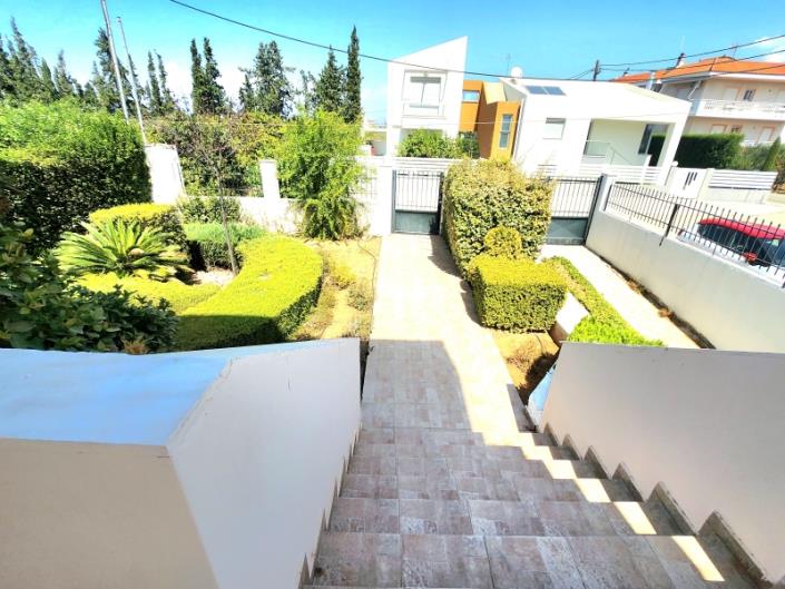 Image No.5-4 Bed House for sale