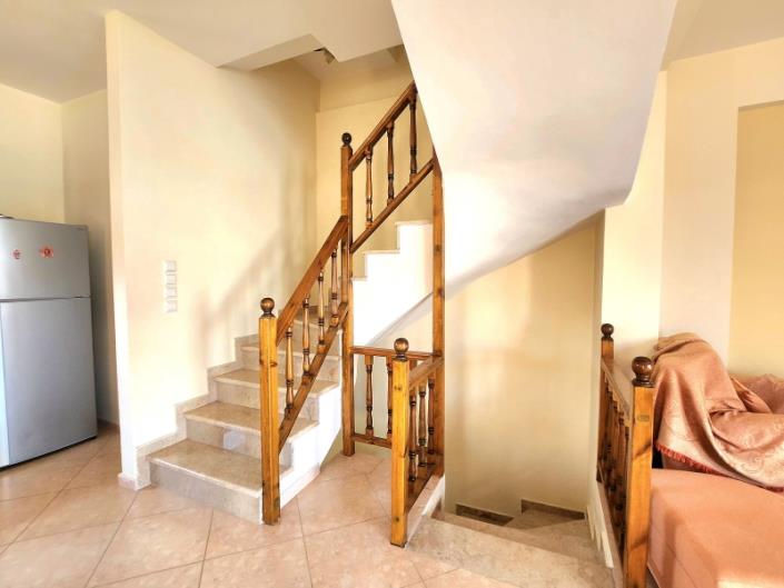 Image No.18-4 Bed House for sale