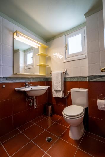 Image No.19-4 Bed House for sale