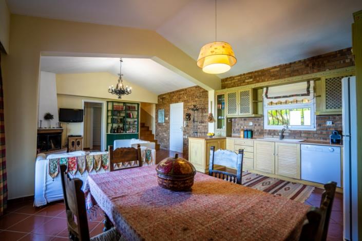 Image No.12-4 Bed House for sale