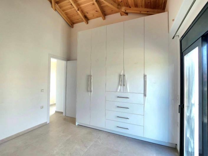 Image No.19-2 Bed Maisonette for sale