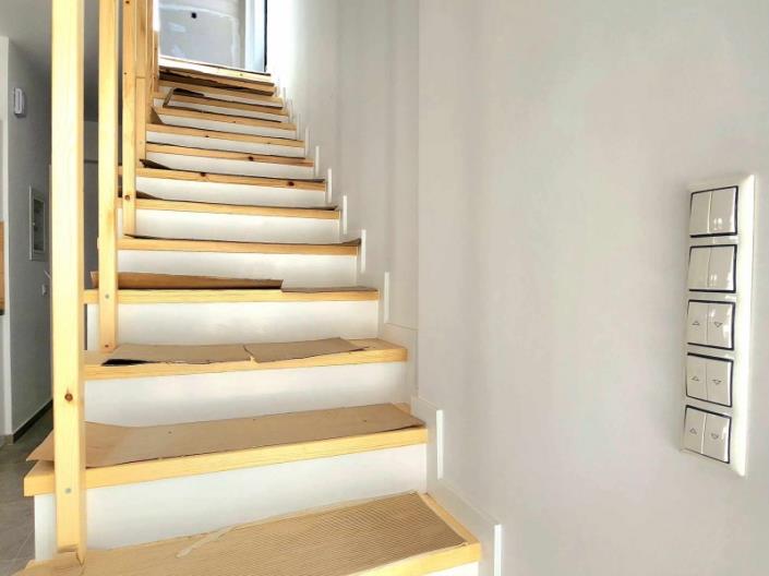 Image No.13-2 Bed Maisonette for sale