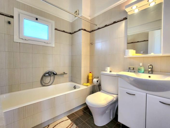 Image No.5-4 Bed House for sale