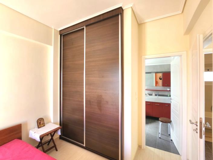 Image No.11-4 Bed House for sale